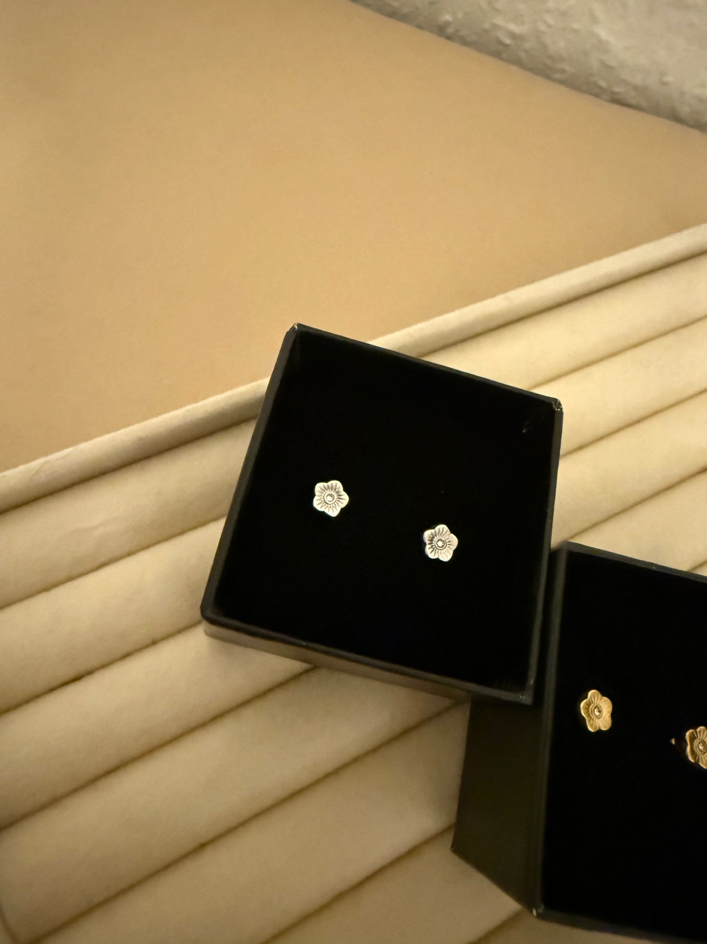 Mini Flower Ørestikkere