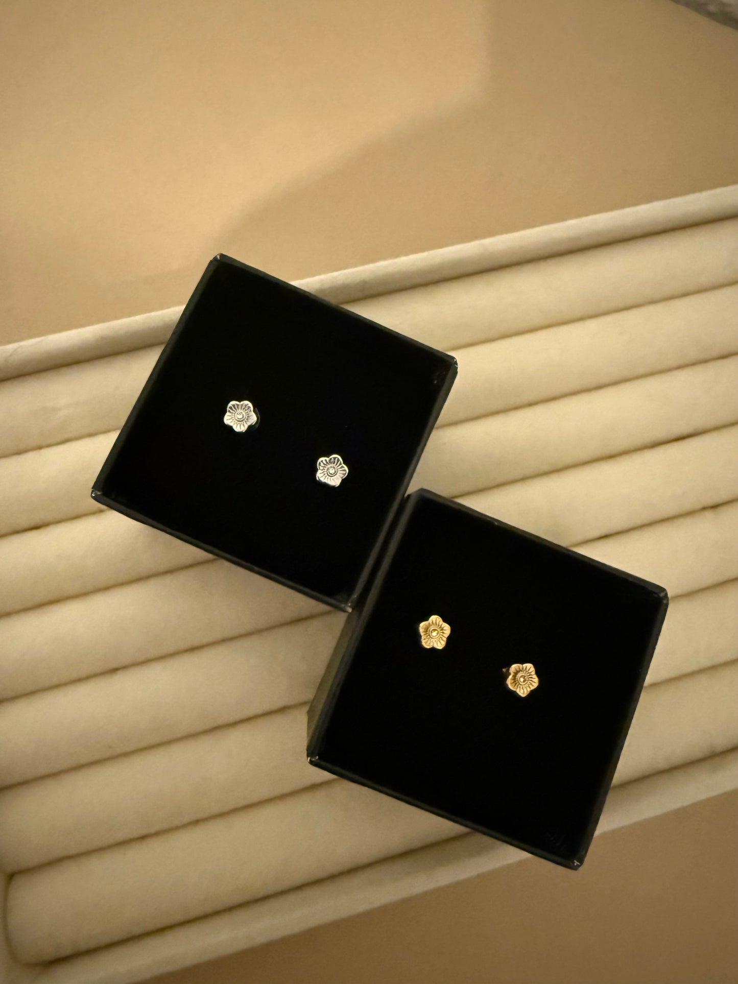 Mini Flower Ørestikkere